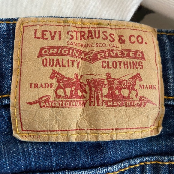 Levi’s Boot cut Jeans - Picture 6 of 6
